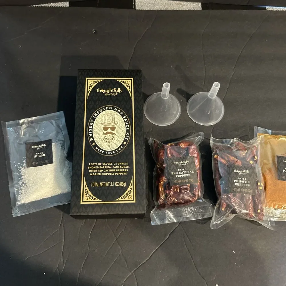 Thoughtfully Gourmet hot sauce kit includes 3 crystal decanters Open Box New